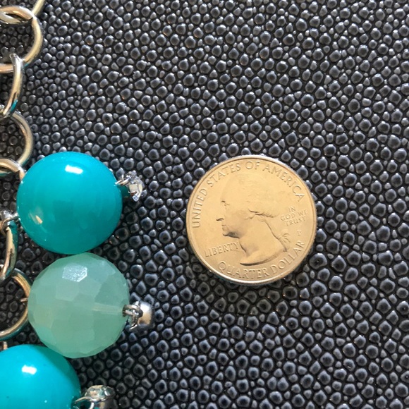 LIZ CLAIBORNE STATEMENT NECKLACE - Picture 7 of 8